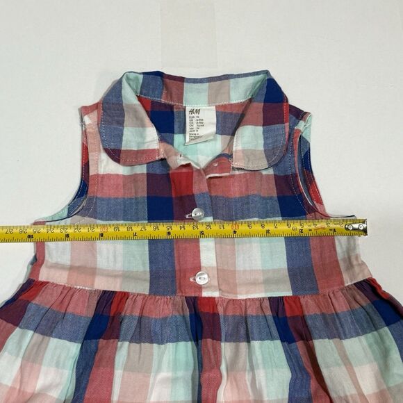 H&M girls Sleeveless dress Size 6-9M in a cotton weave with a collar Y buttons - Picture 9 of 16